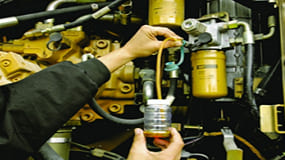 Sacando aceite para prueba